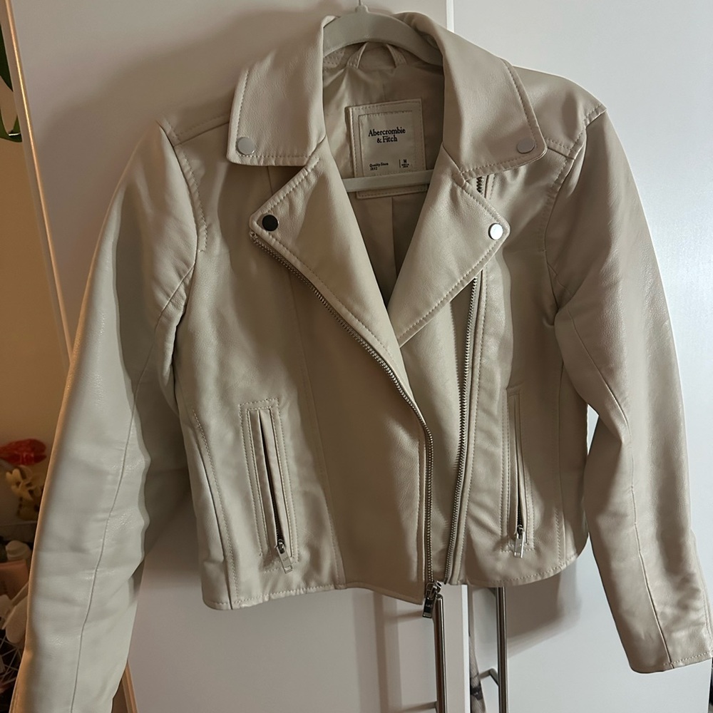 Abercrombie & Fitch Women's Beige Leather Jacket Medium
